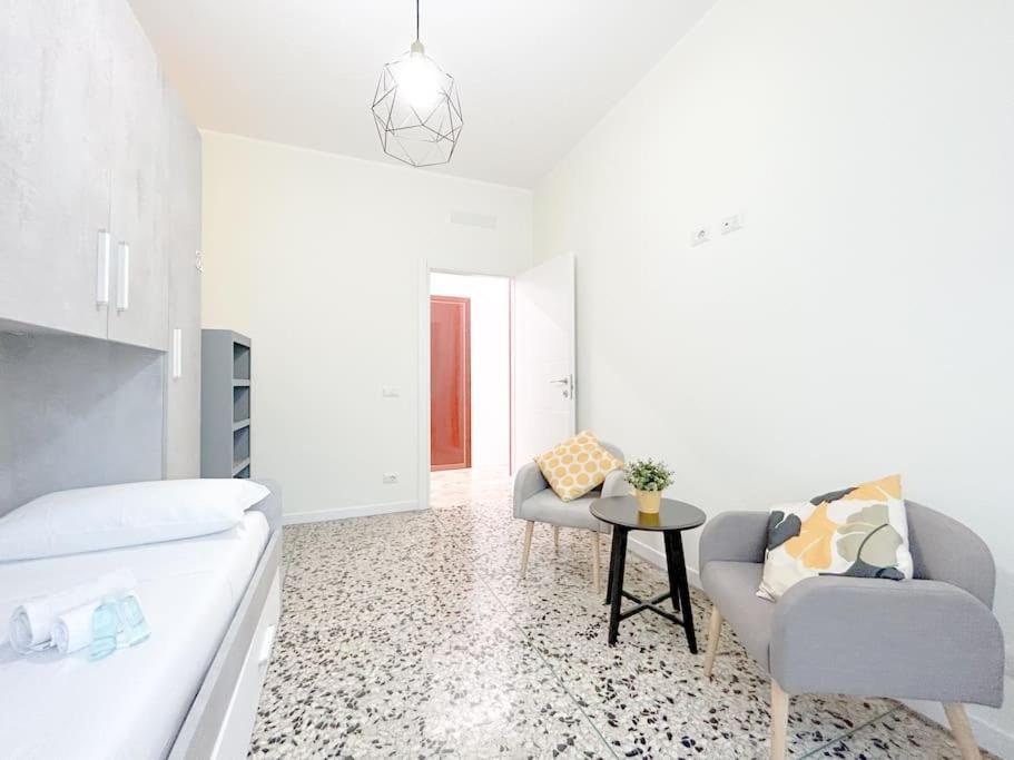 Free Parking - Elegante Casa Con Wifi -Smarttv Lägenhet Savona Exteriör bild