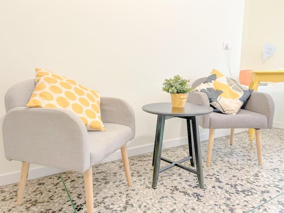 Free Parking - Elegante Casa Con Wifi -Smarttv Lägenhet Savona Exteriör bild